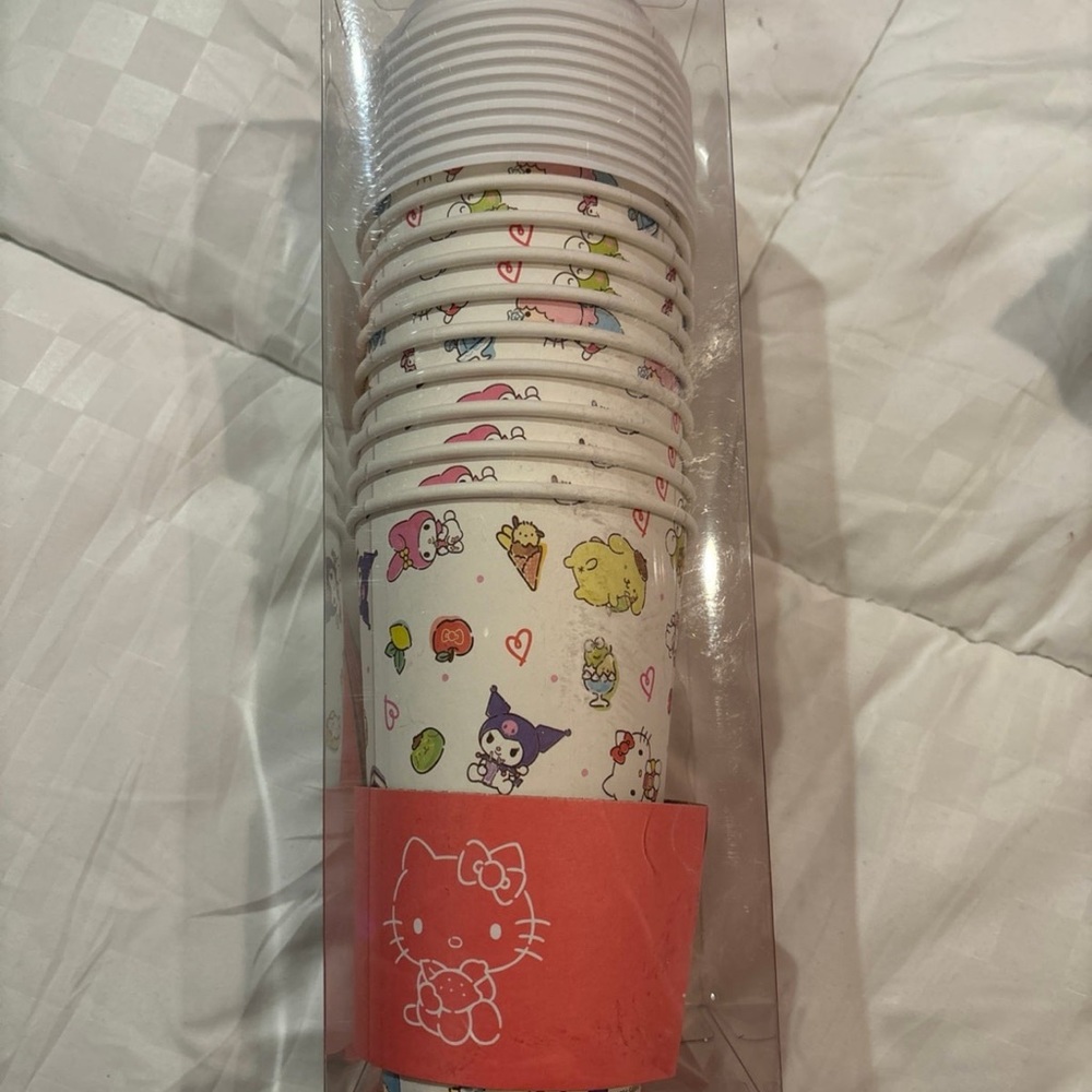 hello kitty and friends disposable coffee cups